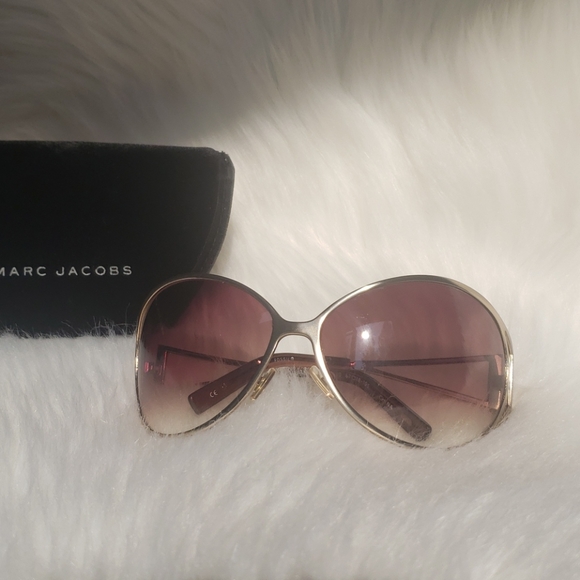 Fossil Accessories Fossil Cat No 2 Sunglasses With Marc Jacobs Case Poshmark